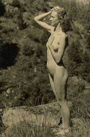 Lot - Quality Photo Female Nude - German Nudism in America, 1930s