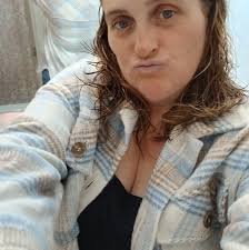 Did you know that watermelons are 92% water? These are its common  varieties...the red and golden ones.