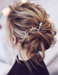 Tonya Pushkareva Wedding Hairstyle Inspiration Modwedding Hair Styles Messy Wedding Hair Messy Bridal Hair
