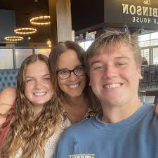 Lisa Lyons (@lisalyonsconsulting) • Instagram photos and videos