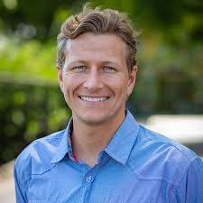 Scott Wardwell's Instagram, Twitter & Facebook