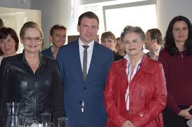The swift code of hypo tirol bank ag in innsbruck, austria is hyptat22. Hypo Tirol Bank Lud Zum Unternehmerfruhstuck News
