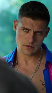 SOY FUTBOLISTA 🤣🤣🤣 ¿QUÉ HABRÁ QUERIDO DECIR CRUZ CON ESA FRASE? #ELITE  #series #amistad #amorlibre #parati