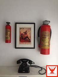 In unserem feuerlöscher test finden sie zertifizierte feuerlöscher nach din en 3. Phoenixfeuerschutz Alte Feuerloscher Als Deko