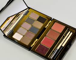 Bobbi Brown Modern Classic Lip Eye Palette Review Photos Swatches