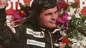 První tři jezdci ve sprintu dostanou věnec