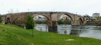 Resultat d'imatges de puentes en arco romano