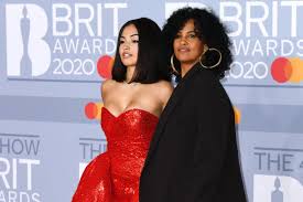 His 1997 single save tonight achieved commercial success in ireland, the united states and the united kingdom, and was voted song of the year in new zealand. Mabel Thanks Mum Neneh Cherry In Brits Acceptance Speech As She Wins Female Solo Artist Award London Evening Standard Evening Standard