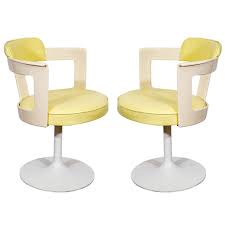 Pair Of Daystrom Tulip Chairs In White And Yellow Mid Century Modern Chair Tulip Chair Modern Chairs