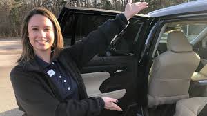 I hope the 2020 4runner will live up to toyota's great reputation. 2020 Toyota Highlander How 2nd 3rd Row Seats Work Youtube