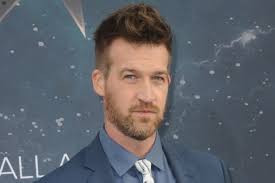 Kenneth Mitchell, 'Star Trek: Discovery' and 'Captain Marvel' Actor, Dies  at 49