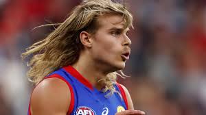 AFL 2021: Western Bulldogs Bailey Smith, social media, '$50,000 to sleep  with this person', Instagram, fake nude,