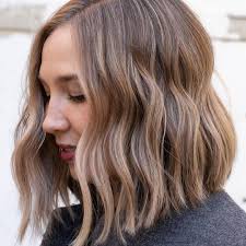 Sandy Beige Natural Waves Hair Makeup Beige Color Long Hair Styles