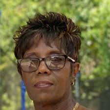 STAFF SPOTLIGHT! Zachary Bolzan 6-9 Assistant Principal zbolzan@iltexas.org  Growing up in the great state of New York, Mr. Bolzan majored in Elementary  Education earning a Bachelor's degree from Oneonta State University. From