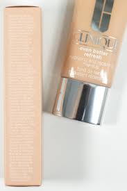 Creates a virtually poreless look. Clinique Even Better Refresh Foundation Tragebilder Innenaussen