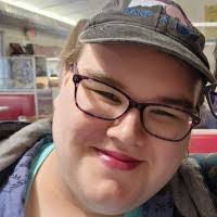 Holly Loveless's Instagram, Twitter & Facebook