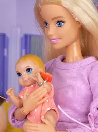 Mitch Pregnant Barbie and Grand Parents