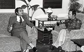 The hands that rattled the. Dawn Raid Peristiwa Kerajaan Malaysia Merampas Guthrie Daripada Penjajah British Iluminasi