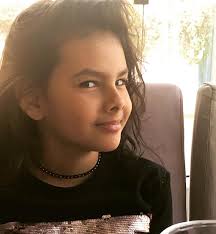 Veronica Otoya's Instagram, Twitter & Facebook