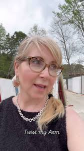 Twist my arm to have to seek out the most magnificent stone @mogastone  #sunnyday #design #asfinteriorsnc #designer #interiordesign #construction  #remodeling #build #cary @asfinteriorsnc ...