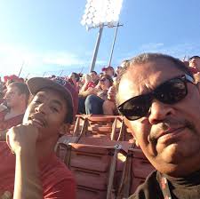 Jeter I hope today is going to be a loooooong day for your Big Blue." 👀🤣  Matthew McConaughey shared a special message to Derek Jeter ahead of  kickoff between Texas and Michigan ⬇️