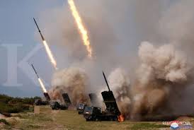Di satu negara dan makan di negara lainnya, terus apakah kalian tau kalo perbatasan antara korea utara dan korea selatan itu. Showing Off Its New Weapons North Korea Is Holding A Massive Military Parade This Weekend World Today News