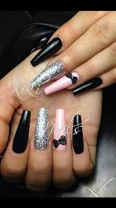 Diseños uñas negras y beige con corazones. Pin De Mildred En Diseno De Unas Unas De Gel Elegantes Unas Negras Unas Largas