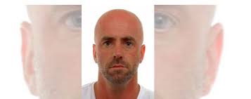 Die zuständige ministerin macht ihre vorgänger „für das chaos verantwortlich. Rechtsterrorismus In Belgien Ein Fluchtiger Rechtsextremer Soldat Mit Waffen Und Einem Anschlagsziel Belltower News