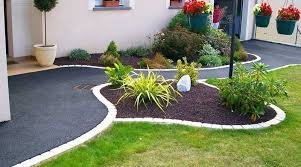 Goudronnage A L Enrobe De Vos Allees Cours Concept Allee Creavert Goudronnage Amenagement Jardin Amenagement Devant Maison