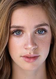 Fan Casting Beatrice Kitsos as Lucy in Gotham Academy