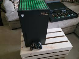 Microsoft's concluded its e3 2021 showcase with a rather cool announcement: Stallion On Twitter The Xbox Series X Mini Fridge In All Its Glory Along With A Custom Zoa Xbox Controller And Energy Products This Is The Most Awesome Package Thanks Again Xbox Therock