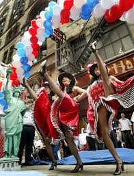 Newyork Un French Cancan Pour Feter Le Bastille Day A New York Bastilleday French Cancan Stripes Fashion Bastille Day Bastille La Fete Nationale