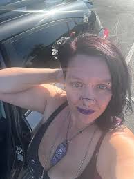 Just wanted to show face. Hello