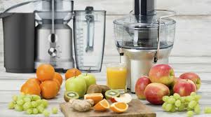 La principale differenza risiede nelle dimensioni fisiche; Differenza Tra Estrattore E Centrifuga Centrifughe O Estrattori