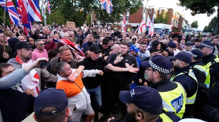 Arrests after protest in Epping on 31 August