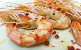 I crostacei sono considerati una prelibatezza da rosolali all'interno di una padella capiente con olio extravergine d'oliva, unisci i gamberoni e lasciali insaporire per alcuni. Ricette Gamberi Marinatura Del Gambero Cottura A Bassa Temperatura Gamberi