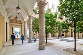 Jun 23, 2021 · apple currently permits one way for users to install apps on iphones, ipads, apple watches and other mobile devices the company sells: Apple Via Del Corso Eroffnet Am Donnerstag 27 Mai In Rom Apple De