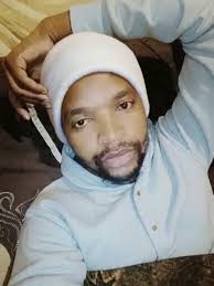 Hey where are the gay guys in Oudtshoorn?