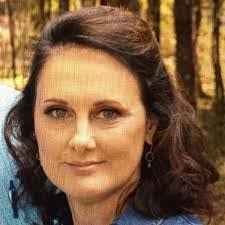 Rachelle Mcmanus's Instagram, Twitter & Facebook