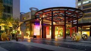 Kl sentral is located in the heart of kuala lumpur, its main function being a travel hub where all modes of public transportation makes its way to. Mont Kiara Publika Service Suite Kl Room Reviews Photos Kuala Lumpur 2021 Deals Price Trip Com