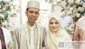 Pernikahan itu berlangsung secara sederhana di kediaman fatimah az. Profil Biodata Biografi Dan Fakta Lengkap Fatimah Az Zahra Istri Abdul Somad Uas Kpop Squad Media All About K Pop And Intermezzo
