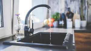 Best touchless kitchen faucet 2021 holidays printable list. Top 13 Best Touchless Kitchen Faucets Of 2021 Tdh Us
