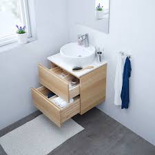 Petite salle de bains grise avec armoire haute blanche, miroir et meuble lavabo gris avec. Godmorgon Meuble Lavabo 2tir Chene Blanchi Effet Chene Blanchi 60x47x58 Cm Ikea