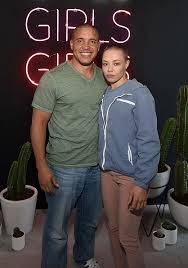 Check spelling or type a new query. What Is The Age Difference Between Rose Namajunas And Pat Barry Sportsmanor