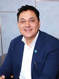 Manish Thakkar's Instagram, Twitter & Facebook