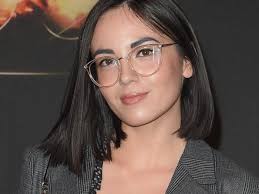 PHOTOS. Agathe Auproux pose sexy et au naturel en bikini - Télé S ...