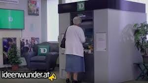 A social activation and film shoot to announce the opening of webster bank in boston, ma. Eine Bank Sagt Danke Td Bank Guerilla Marketing Bank