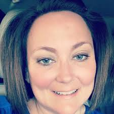 Angie Saylor's Instagram, Twitter & Facebook