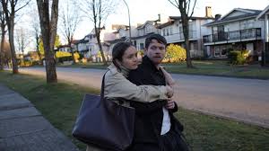 Olivia cooke, jack o'connell, raúl castillo, soko as a memory loss virus runs. Review Little Fish Is A Pandemic Era Sci Fi Love Story