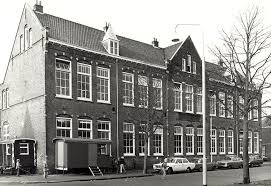 Deze voormalige huurwoning en ideaal. File Gevel Aan De Santpoorterstraat Aangekocht In 1977 Van Fotograaf C De Boer Nl Hlmnha 1478 25900 K 38 Jpg Wikimedia Commons